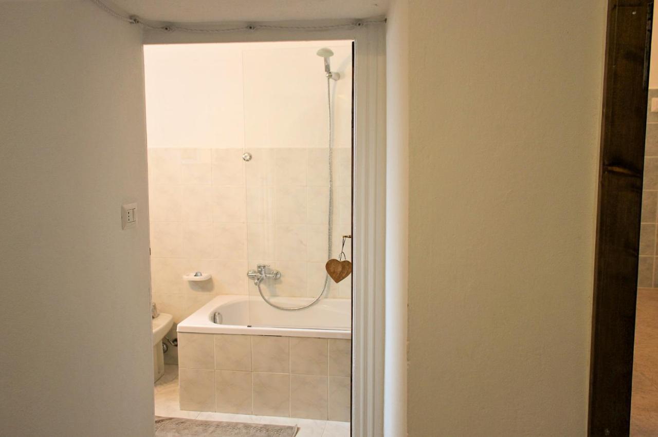 Tre Terre Ferienwohnung Pianello Del Lario المظهر الخارجي الصورة